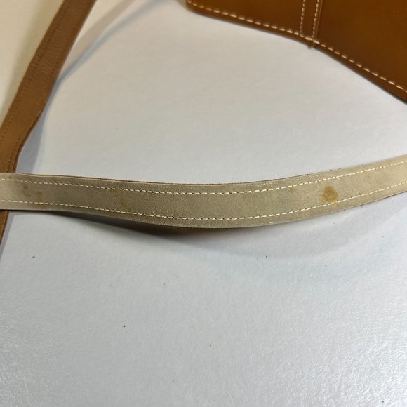 VINTAGE Bell & Howell Hardshell Camera Case - Picture 14 of 16